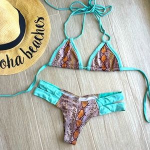 Montce python print bikini 😍🌴